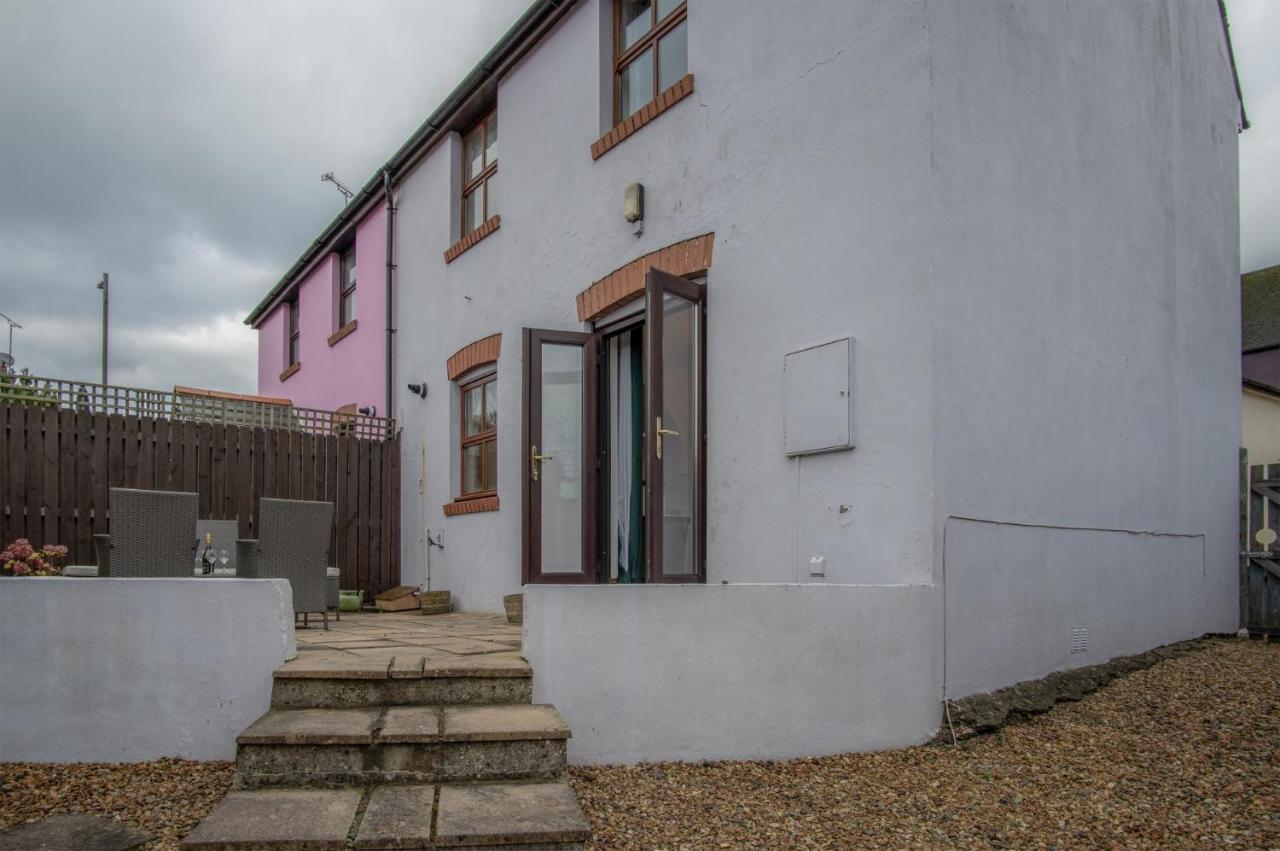 Old Keg Yard - 2 Bedroom Holiday Cottage - Narberth Exterior photo